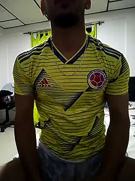 theparce juli online show from March 29, 4:23 am