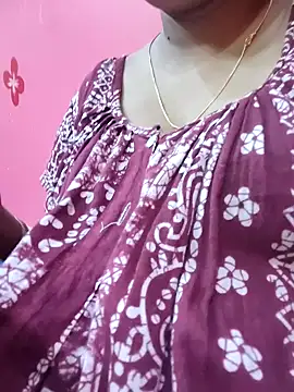 Snapshot of itz-priya chatting on April 14, 10:16 pm itz-priya online show from April 14, 10:16 pm