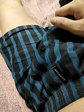 momon3333 online show from April 25, 8:06 am