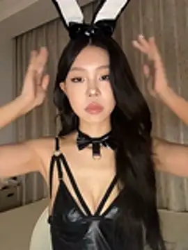 jolie 33 online show from June 16, 1:14 pm