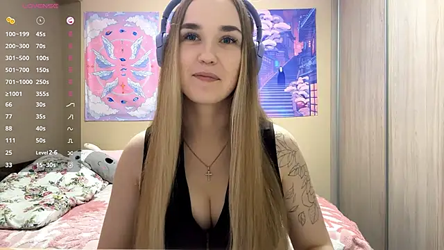 Snapshot of DenitaSpace chatting on March 29, 1:33 pm DenitaSpace online show from March 29, 1:33 pm
