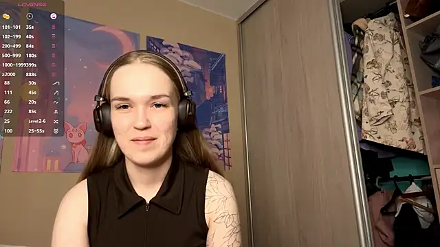 Snapshot of DenitaSpace chatting on May 5, 2:14 pm DenitaSpace online show from May 5, 2:14 pm