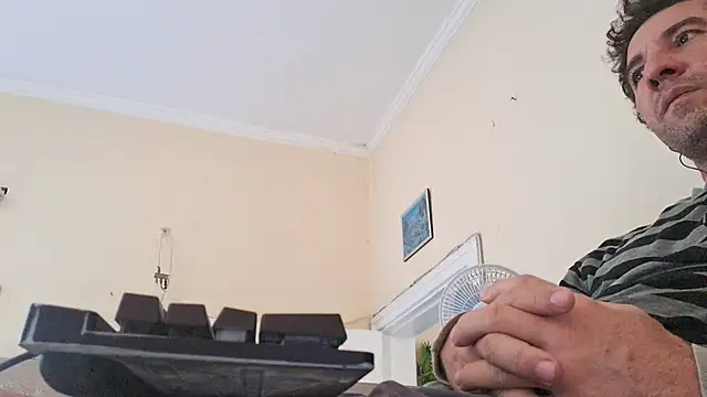 Sueliton2 online show from April 12, 5:40 pm