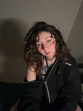 Snapshot of milou_xtx chatting on April 14, 7:31 pm milou xtx online show from April 14, 7:31 pm