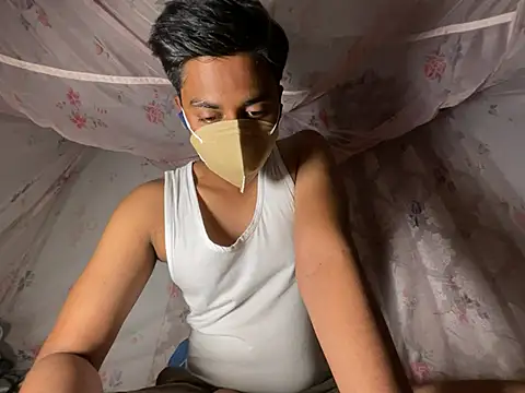 Snapshot of sinner2511 chatting on March 29, 3:56 pm sinner2511 online show from March 29, 3:56 pm