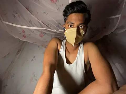 Snapshot of sinner2511 chatting on March 30, 9:27 pm sinner2511 online show from March 30, 9:27 pm