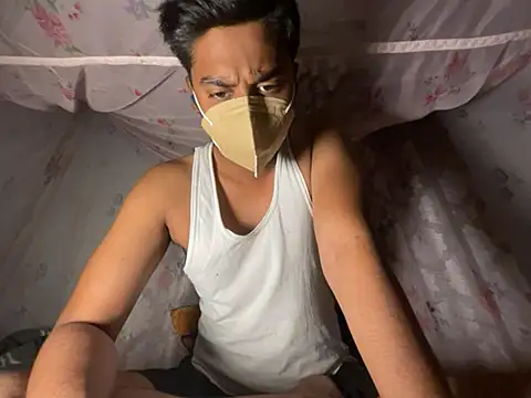 Snapshot of sinner2511 chatting on April 7, 5:24 pm sinner2511 online show from April 7, 5:24 pm