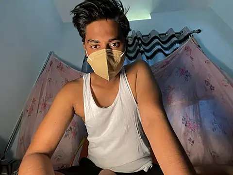 Snapshot of sinner2511 chatting on April 11, 5:34 am sinner2511 online show from April 11, 5:34 am