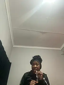 Snapshot of xxxchocolatepussy chatting on July 11, 7:27 pm xxxchocolatepussy online show from July 11, 7:27 pm