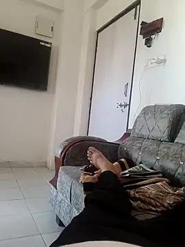 B S0051 online show from April 6, 4:21 am