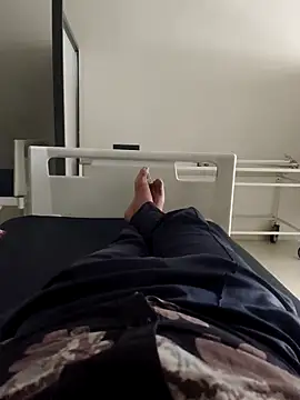 B S0051 online show from April 25, 11:46 am