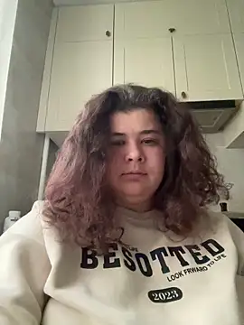 curly elise online show from March 31, 2:28 pm