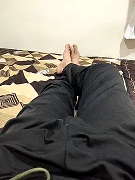 Snapshot of prince_the_Mbull chatting on March 31, 7:03 pm prince the Mbull online show from March 31, 7:03 pm