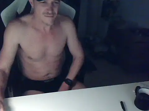 Snapshot of DonMaruni chatting on March 26, 8:36 pm DonMaruni online show from March 26, 8:36 pm