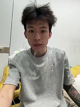 zzzzppp3 online show from April 25, 1:41 am