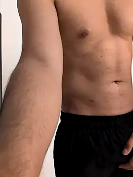 Snapshot of handsome-hunky chatting on April 19, 7:16 pm handsome-hunky online show from April 19, 7:16 pm