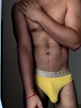 Snapshot of handsome-hunky chatting on May 9, 10:42 am handsome-hunky online show from May 9, 10:42 am