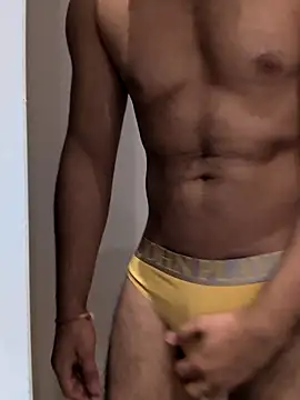 Snapshot of handsome-hunky chatting on May 10, 7:52 pm handsome-hunky online show from May 10, 7:52 pm
