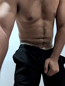 Snapshot of handsome-hunky chatting on June 17, 1:34 pm handsome-hunky online show from June 17, 1:34 pm