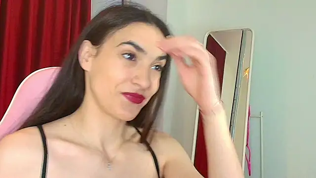 Snapshot of SlimTemptation chatting on April 14, 3:45 am SlimTemptation online show from April 14, 3:45 am