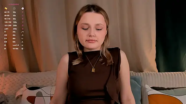 LorriMonz online show from April 22, 1:19 am