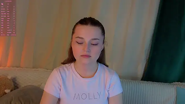 LorriMonz online show from June 1, 1:40 am