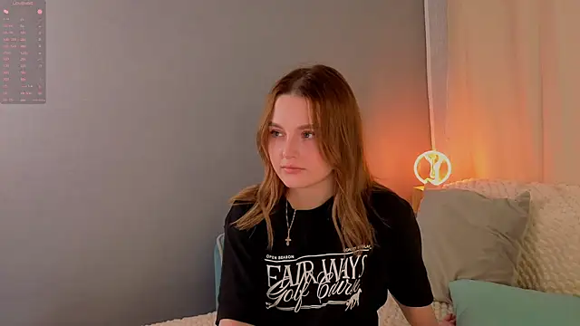 LorriMonz online show from June 16, 1:52 am
