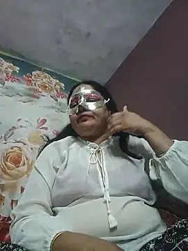 Snapshot of Sabkiaski chatting on July 15, 5:51 pm Sabkiaski online show from July 15, 5:51 pm