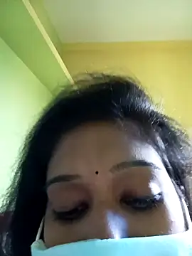 bannerjeesneha20 online show from March 27, 1:44 am
