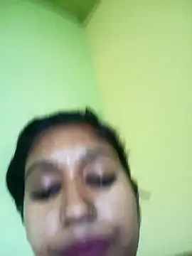 bannerjeesneha20 online show from April 30, 1:45 am