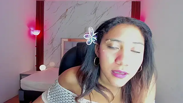 Snapshot of EsperanzaMora chatting on May 12, 12:02 pm EsperanzaMora online show from May 12, 12:02 pm