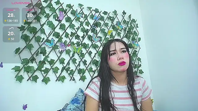 lizeth wong online show from June 23, 1:42 pm