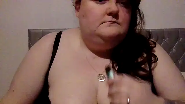 BBWRuby UK online show from March 27, 6:40 pm