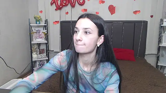Je55icaBreeze online show from April 25, 1:41 pm