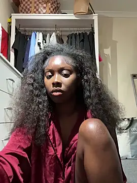 k ashantixx online show from April 12, 9:42 pm