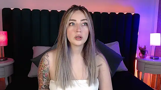  mykinkydoll  online show from April 24, 10:12 pm