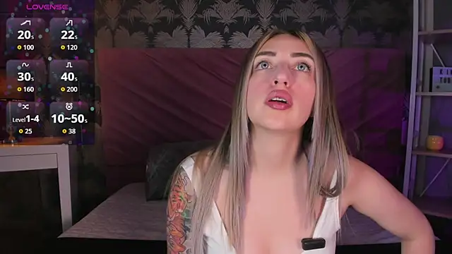  mykinkydoll  online show from April 28, 10:26 pm