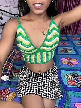 Snapshot of Baby_pari1 chatting on July 28, 7:15 pm Baby pari1 online show from July 28, 7:15 pm