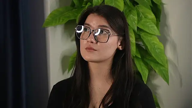 KandisKuy online show from March 26, 2:11 pm