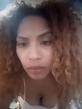 Snapshot of SolashLitzy_Curly chatting on May 18, 5:24 am SolashLitzy Curly online show from May 18, 5:24 am