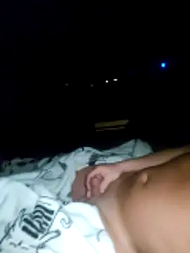 Snapshot of Cutecamboy4you chatting on April 13, 4:29 am Cutecamboy4you online show from April 13, 4:29 am