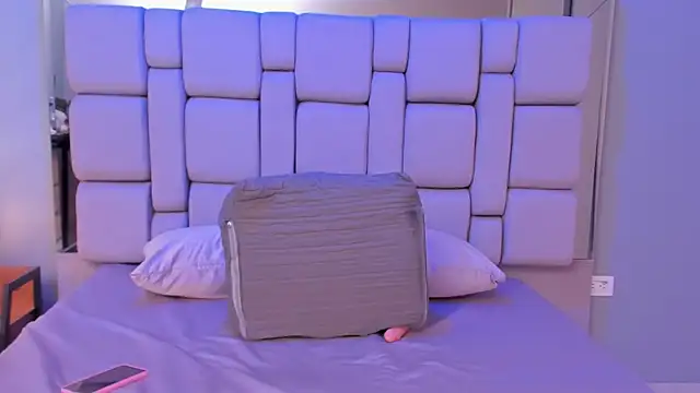 Lucy bigboobss online show from April 1, 11:33 am