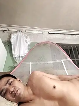Snapshot of Tinh_love chatting on April 20, 1:47 pm Tinh love online show from April 20, 1:47 pm