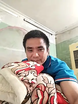 Snapshot of Tinh_love chatting on May 2, 11:37 am Tinh love online show from May 2, 11:37 am