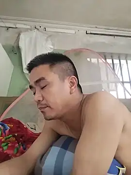Snapshot of Tinh_love chatting on May 17, 12:19 am Tinh love online show from May 17, 12:19 am