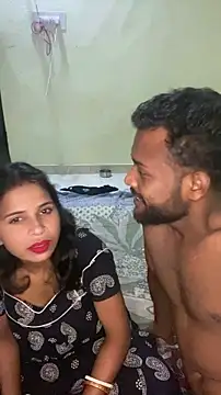 Snapshot of hornysofiya chatting on April 14, 5:08 pm hornysofiya online show from April 14, 5:08 pm