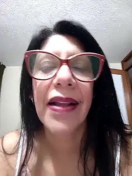 Snapshot of SamanthaRosse01_ chatting on April 7, 10:59 am SamanthaRosse01 online show from April 7, 10:59 am