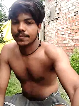 Snapshot of luck00y chatting on July 12, 1:29 am luck00y online show from July 12, 1:29 am