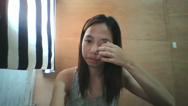 Snapshot of BubblyVibe chatting on May 8, 3:34 am BubblyVibe online show from May 8, 3:34 am