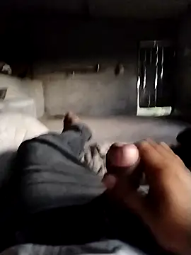 Snapshot of Dreamboy131 chatting on March 25, 1:39 pm Dreamboy131 online show from March 25, 1:39 pm